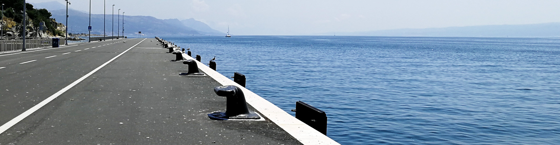 Système de bollard d\'amarrage